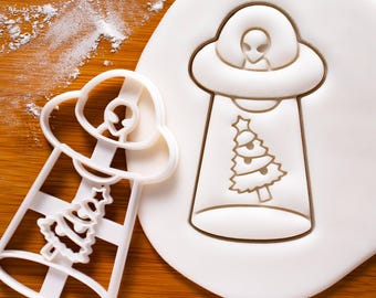 Alien Abduction Christmas Tree Cookie Cutter: UFO Spaceship