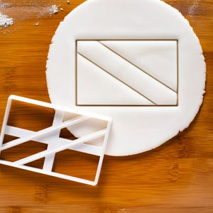 Scuba Flag Cookie Cutter: Diver Down Symbol for Diving Clubs & Ocean Party Baking