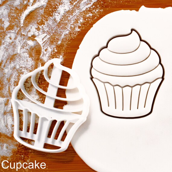 Celebrate It Bakeware Pie Crust Cutter Flower Shape
