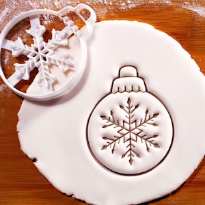 Snowflake Bauble Cookie Cutter: Winter Holiday Christmas Baking