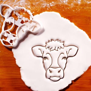 Dairy Cow Face Cookie Cutter: Farmhouse Baking, Barnyard Party
