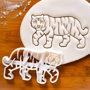 Tiger&#39;s Full Body cookie cutter | biscuit cutters animal wildlife conservation campaign tiger tigers cat endangered predator bengal siberian