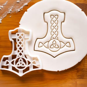 Mjolnir Cookie Cutter – Norse Mythology Thor’s Hammer, Viking & Celtic Symbol Baking Tool