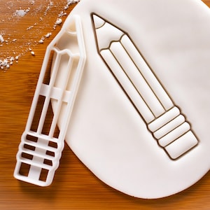 Emporte-pièce crayon - Cuire des biscuits pour la rentrée