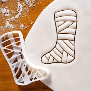 Leg Cast Cookie Cutter – Medical Shape for Doctors, Nurses & Get Well Soon Baking