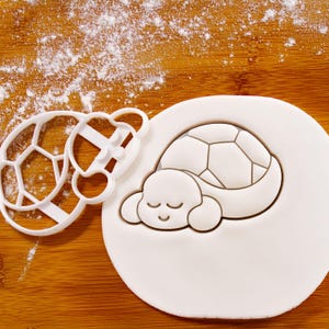 Sleeping Baby Tortoise Cookie Cutter: Animal Birthday Party