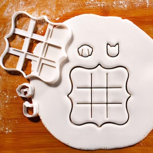 Hund und Katze Tic Tac Toe Cookie Cutter: Adoption Fundrafts
