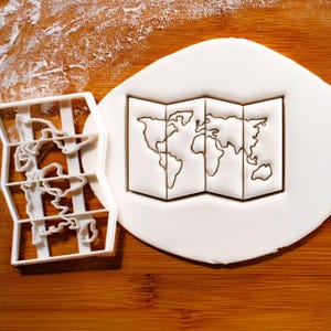 World Map cookie cutter - Bake Holiday Travel theme Party biscuits