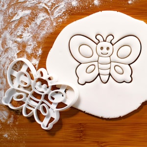 Butterfly cookie cutter | cute butterflies forest fairy theme whimsical food biscuit cutters kids birthday party ideas food decorations