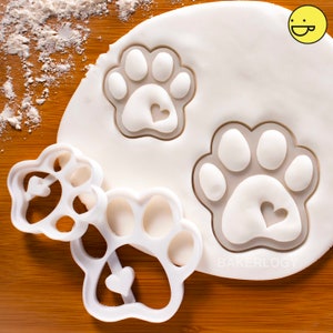 Cute Paw Prints cookie cutters biscuit cutter heart realistic paws print dog lover gifts dogs snacks foot prints feet footprint pup puppy Get BOTH Sizes!