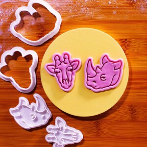 Giraffe & Rhinoceros Cookie Cutter + Stamp Set: Safari Animal Mini Embosser