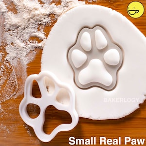 paw prints cookie cutters biscuit cutter heart realistic paws print dog lover gifts dogs cat snacks foot prints feet footprint pup puppy Small Realistic Paw