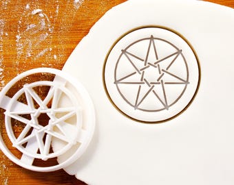 Heptagram Cookie Cutter – Seven-Pointed Star Symbol for Magical, Mythology & Fantasy Baking
