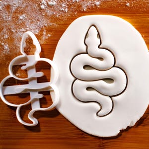 Slithering Snake Cookie Cutter: Schlange Symbol der Transformation, Ermächtigung & Veränderung