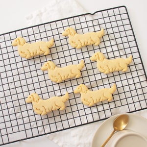 Long Haired Dachshund Body cookie cutter Bakerlogy biscuit fondant clay dog wiener Dackel Teckel Badger Weenie Bassotto Sosis Perro doxie image 2