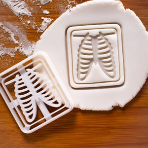 Chest X-Ray Cookie Cutter – Rib Cage Shape for Radiology, Medical & Anatomy Baking