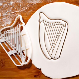 Harp Cookie Cutter – Musical Instrument Shape for Orchestra, Angel & Party Baking