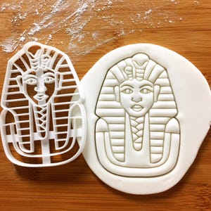 Tutankhamun Cookie Cutter: Ancient Egypt Pharaoh Design for Archeology & History Lovers