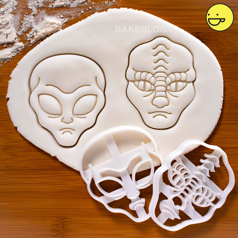 Reptilian Alien cookie cutter Bakerlogy biscuit cutters Halloween Party reptiloids extraterrestrial ufo paranormal space abduction ET Promo: Get BOTH!