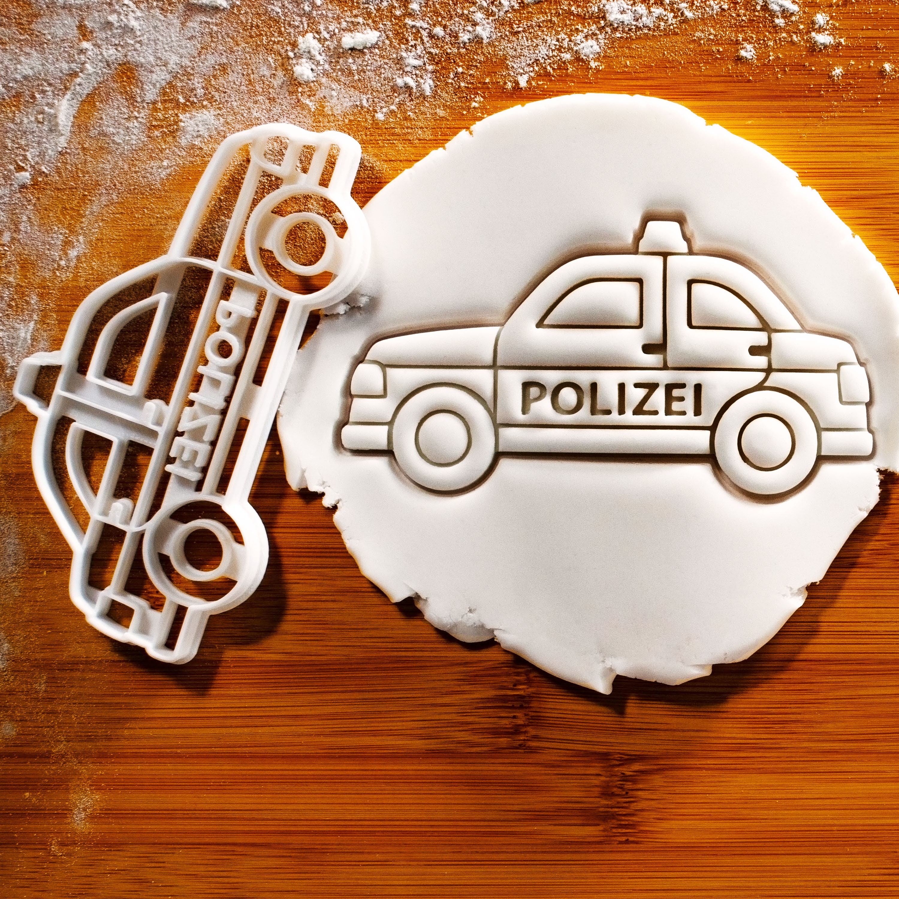 Polizeiauto Cookie Cutter (German Police Car design) - Bake Your Law Enforcement Appreciation Treats!