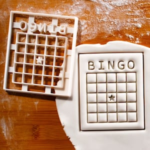 Emporte-pièce en forme de carte de BINGO - Rehaussez les soirées jeux, les anniversaires et les événements avec des créations de biscuits amusantes !