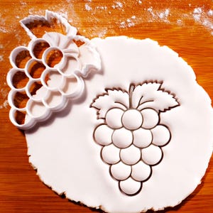 Foremka do ciastek w kształcie kiści winogron: pieczenie wina i zbiorów