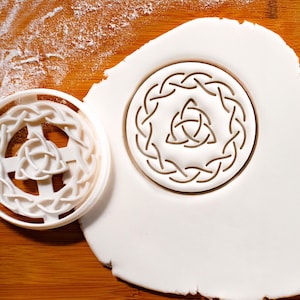 Celtic Circular Knot cookie cutter -  Triquetra, Trinity Knot, the cycle of life, death, and rebirth