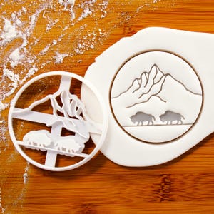 Bisons in Great Plains cookie cutter - Bakerlogy biscuit cutters subspecies of American bison, for buffalo, boreal forest theme party