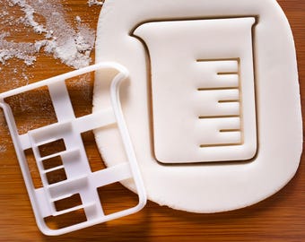 Beaker Cookie Cutter – Laboratory Glassware Shape for Science, Chemistry & Student Baking