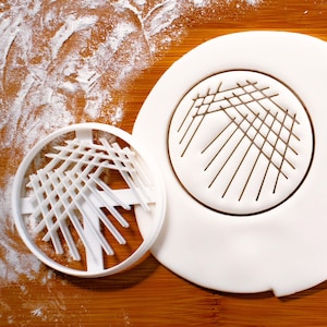 Quadrant Streak cookie cutter | Microbiology biscuit cutters Petri Dish Streaking blood agar Microbiologist laboratory lab science