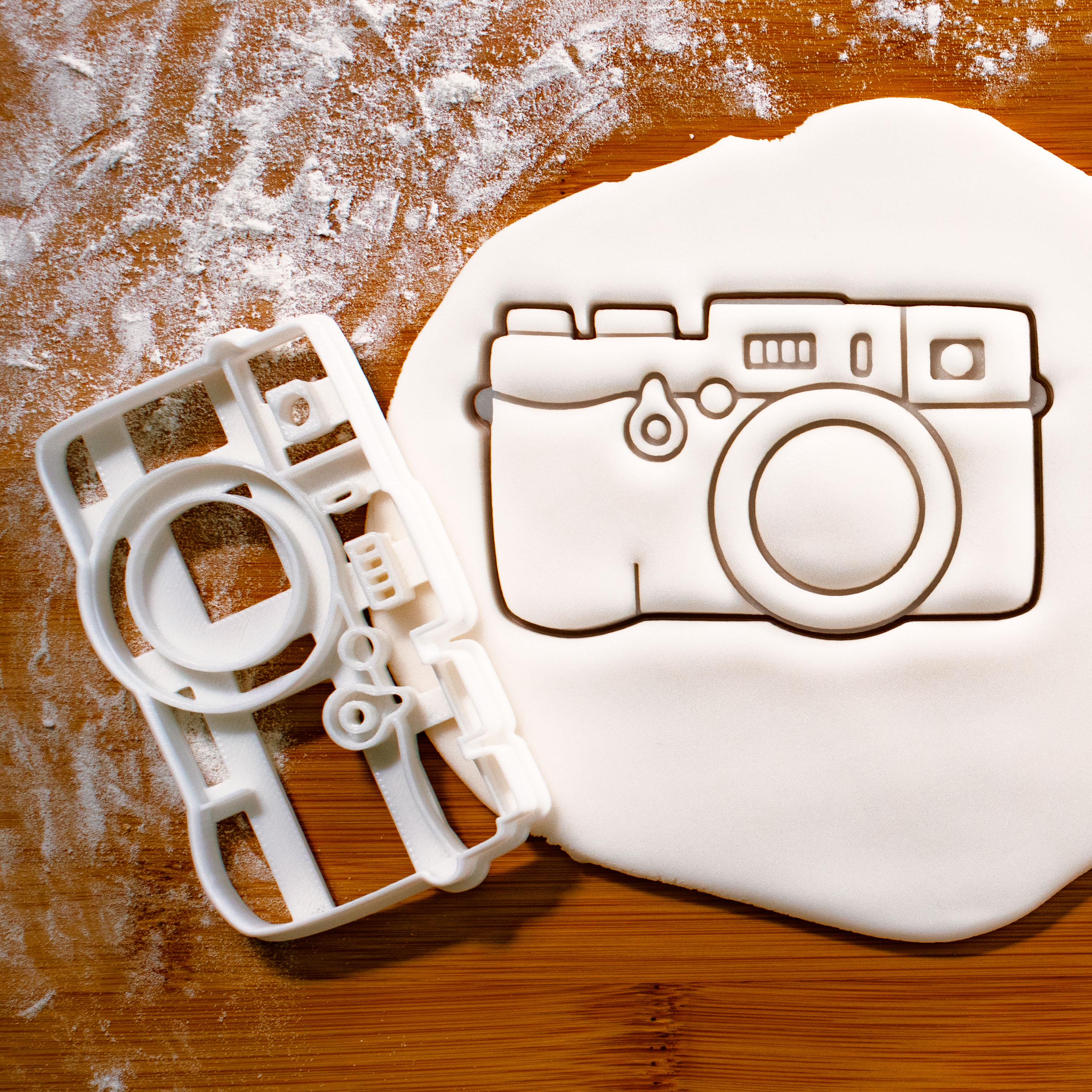 SLR Camera Cookie Cutter | biscuit dough cutters digital photography art lens photographic photograph image journalism Photojournalism