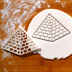 Great Pyramid of Giza cookie cutter | Egyptian pyramids complex monument biscuit cutters Ancient Egypt Khufu Dahshur Pharaoh seven wonders