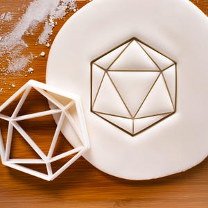 Ikosaeder kakform - platonisk geometrisk form för matematiklärare