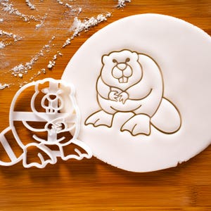 Beaver Cookie Cutter: Woodland Wildlife Animal Baking Gift
