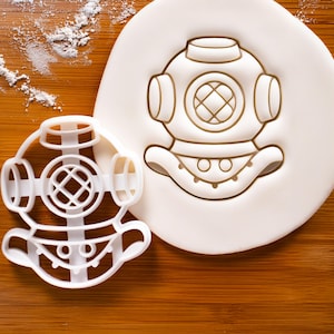 Diving Helmet Cookie Cutter: Retro Steampunk Nautical Theme for Party & Ocean Diver Gift Baking