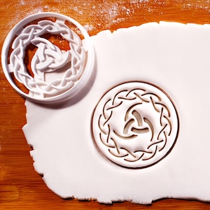 Triple Horn of Odin Cookie Cutter: Viking Norse Mythology Baking