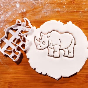 Realistische Nashorn Ausstechform: Safari & Wildtier Backen