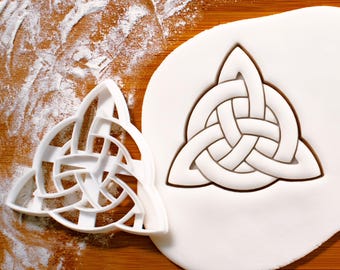 Triquetra Celtic Knot cookie cutter | biscuit cutters Icovellavna knots insular art patterns Vesica piscis symbol Celts Gaelic Pagan luck