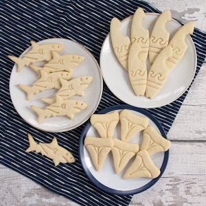 Great White Shark cookie cutter biscuit cutter realistic design cookies predator surfboard tooth cutters craft ooak fierce Bakerlogy image 9
