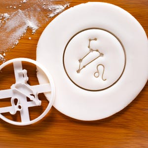 Leo Zodiac Cookie Cutter: Astrology Horoscope Star Sign Birthday Constellation Baking Tool