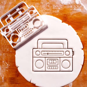 Boombox Cookie Cutter: Retro 80s 90s Party Treat, Music Throwback
