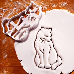 Curious Cat Cookie Cutter: Pet-Themed Baking, Cat Lovers Gift