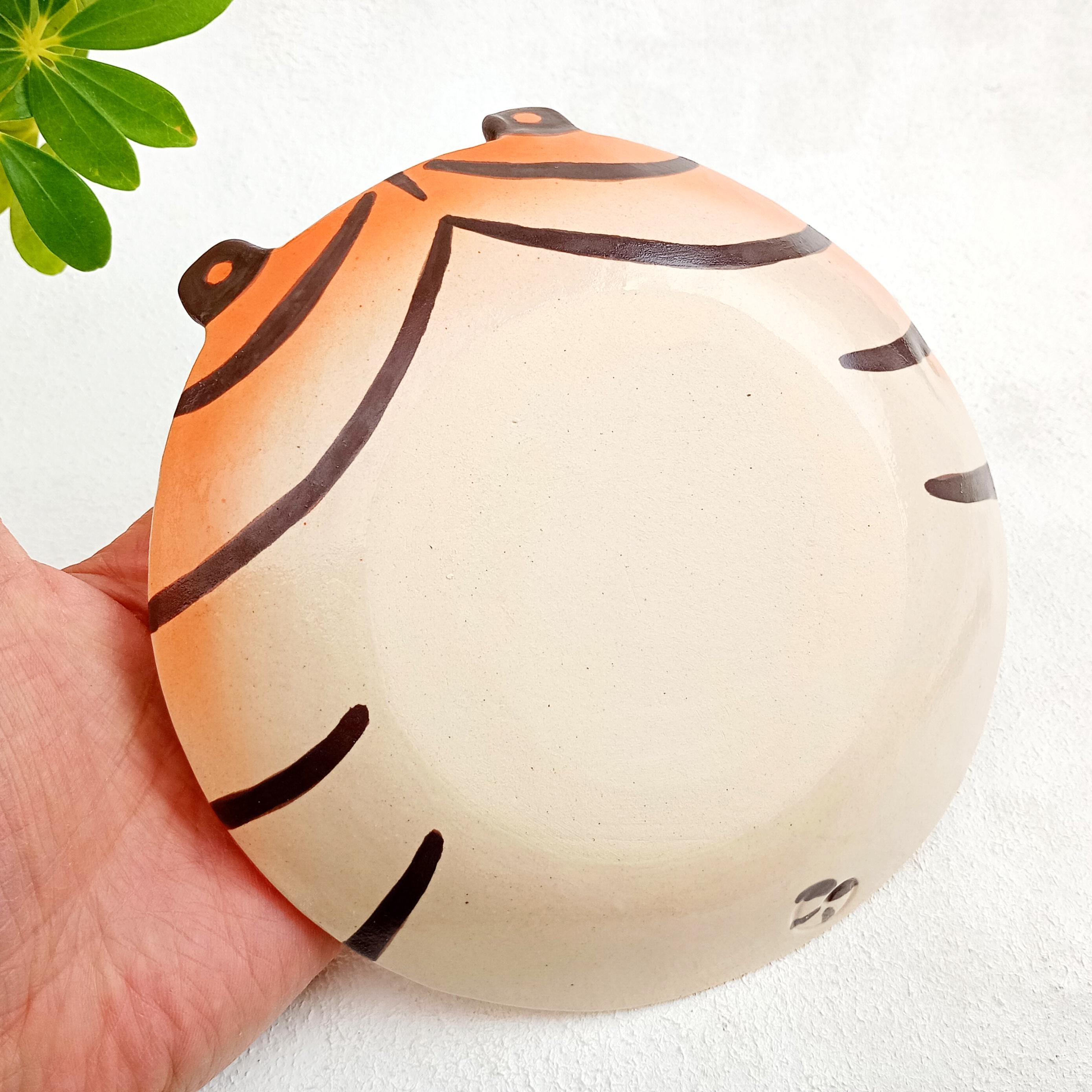 虎　陶器 虎（トラ） オブジェ陶器 淵脇克仁作 陶仁 鹿児島 陶芸家 陶器