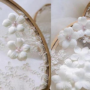 100 Pcs Mini Ivory White Ruffled Floral Petals satin headwear, Bridal Headwear accessory materials (3.8cm) wedding lace bridal veil A391