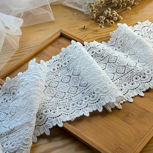 Off weiße Baumwolle Blume Spitzenbesatz gestickt ausgebogt häkelte Trim Brautschleier Spitze Hochzeit Brautkleid Kleid trimmen 17,5 cm breit 1 Yard X0230