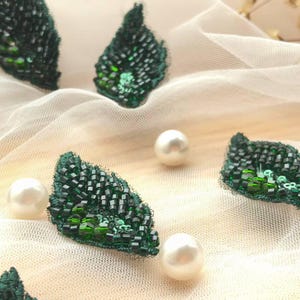 Emerald green 3D Beaded Leaf Applique Leaf Lace Patches (10 pcs) bridal applique Bridal gown wedding lace bridal veil patches Q137