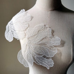 Ivory Crochet Embroidery Lace Trim Bridal Veil Lace Scallop Wedding Gown Lace Trim Bridal Dress Straps Wedding Bodice veil 1 meter H0842