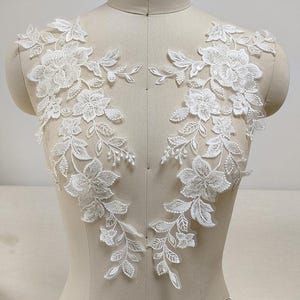 2 pairs Off white 3D Beaded Floral with sequins Bridal Gown Lace Applique Embroidery Patches Collar Wedding gown Bodice Bridal Veil H0907