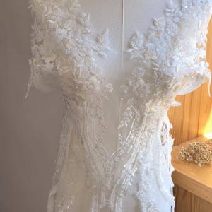Ivory Perlen Spitze Applikation, Blumen Stickerei Patch für Hochzeit Mieder X0388 Tüll Brautkleid Hochzeit Spitze Brautschleier