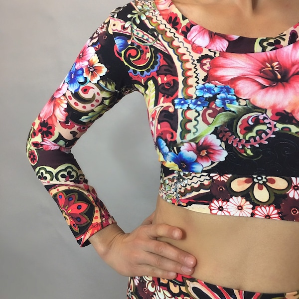 Flower print, active wear, trending now, gymnastic costume, lycra leggings, spandex crop top.